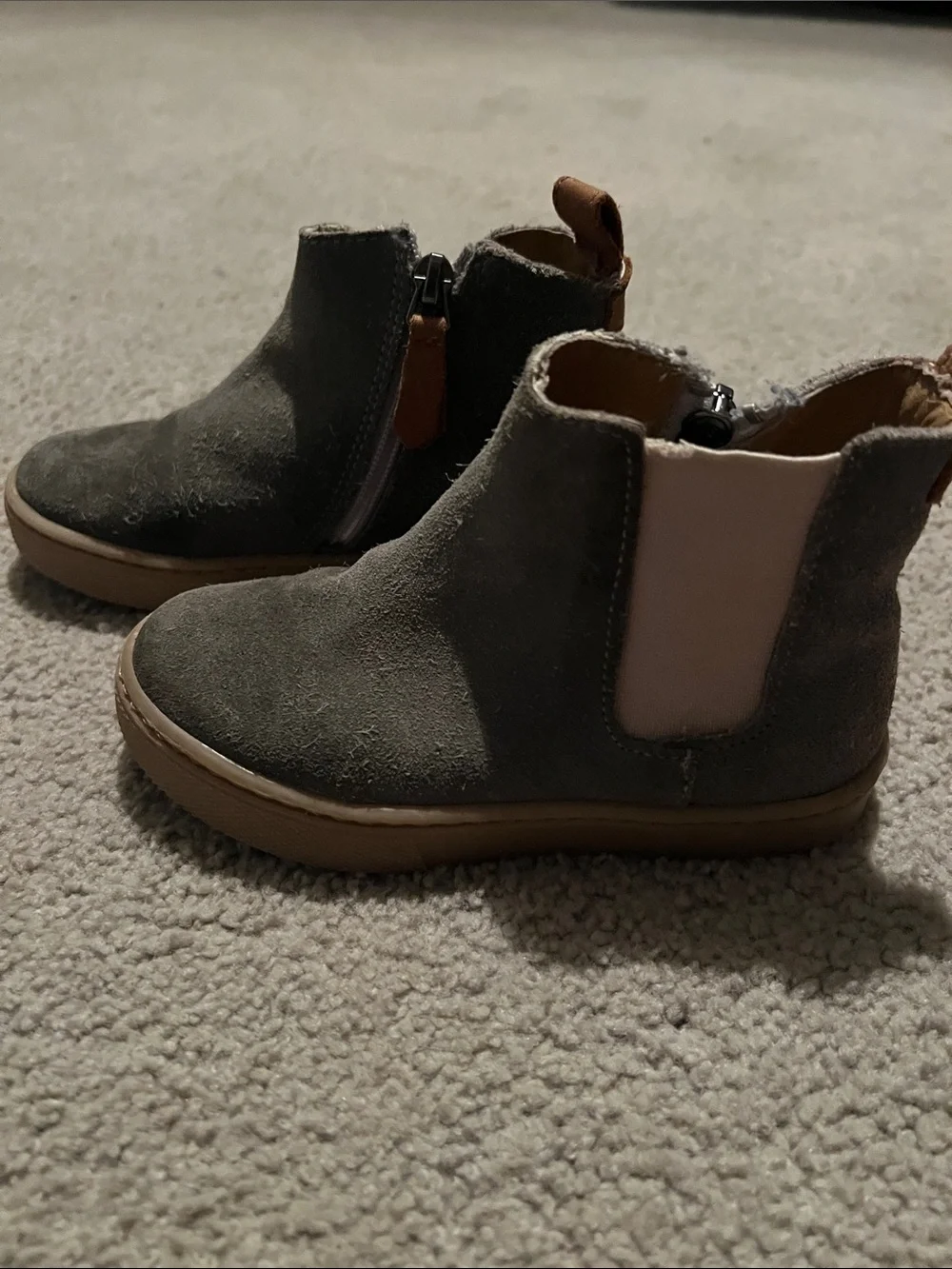 Free People Kids Chelsea Boots in Grey